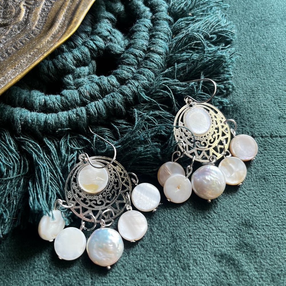 Shell Sea Dangling Earrings